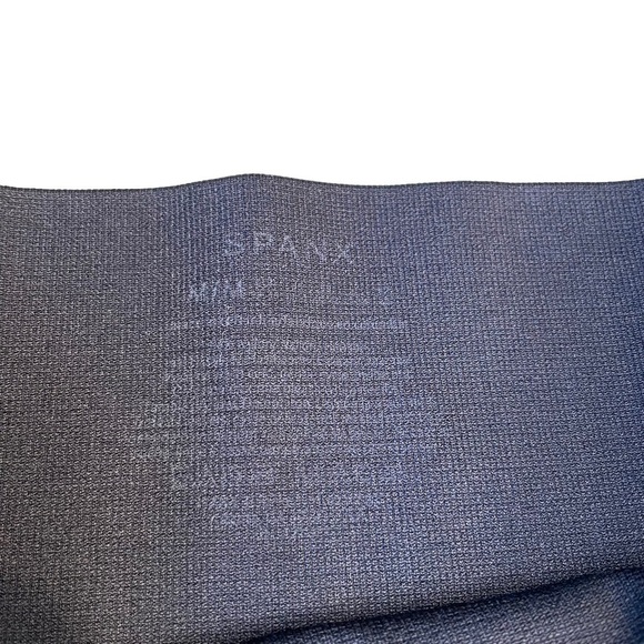 Spanx Look at Me Now Leggings Size Medium - Black Seamless Compression - Picture 4 of 5